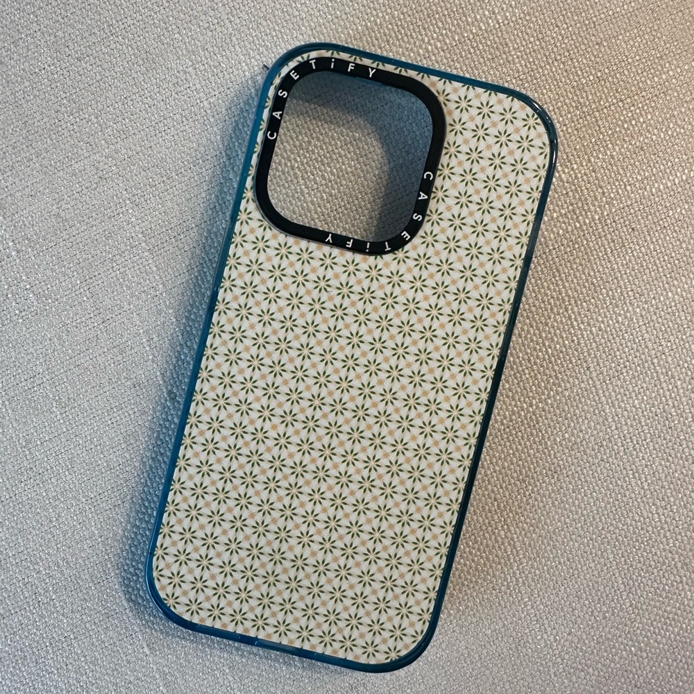Casetify iPhone 14 Pro Retro Print Case
